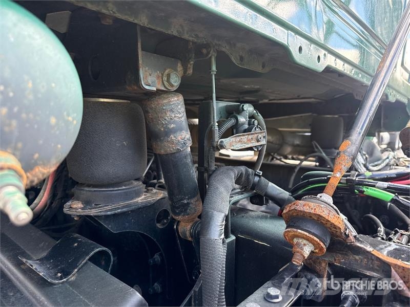 Mack Anthem AN64T 6x4 T/A Day Cab Truck Tractor Tracteur routier