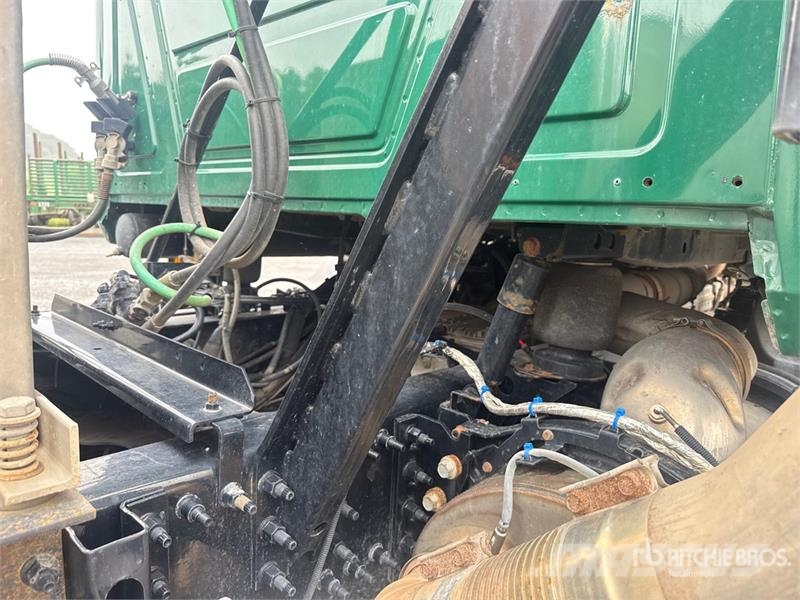 Mack Anthem AN64T 6x4 T/A Day Cab Truck Tractor Ťahače