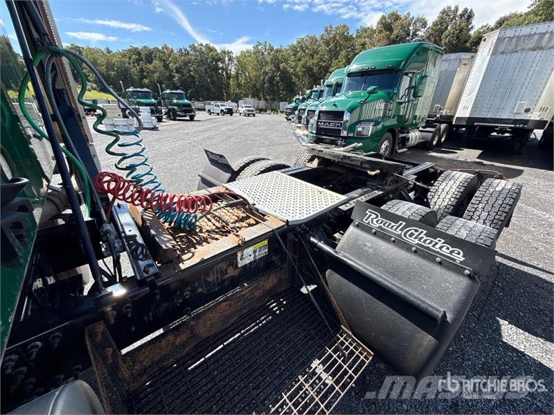 Mack Anthem AN64T 6x4 T/A Sleeper Truck Tractor وحدات الجر