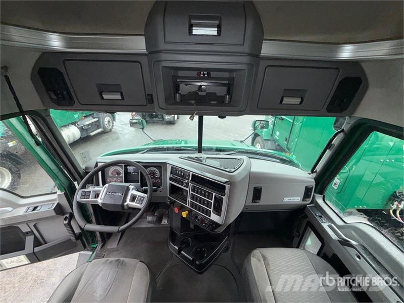 Mack Anthem AN64T 6x4 T/A Sleeper Truck Tractor وحدات الجر