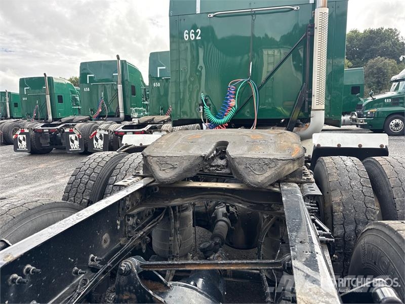 Mack Anthem AN64T 6x4 T/A Sleeper Truck Tractor Sadulveokid