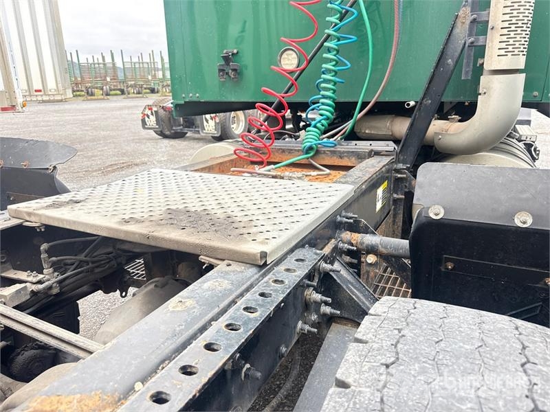 Mack Anthem AN64T 6x4 T/A Sleeper Truck Tractor Vlačilci