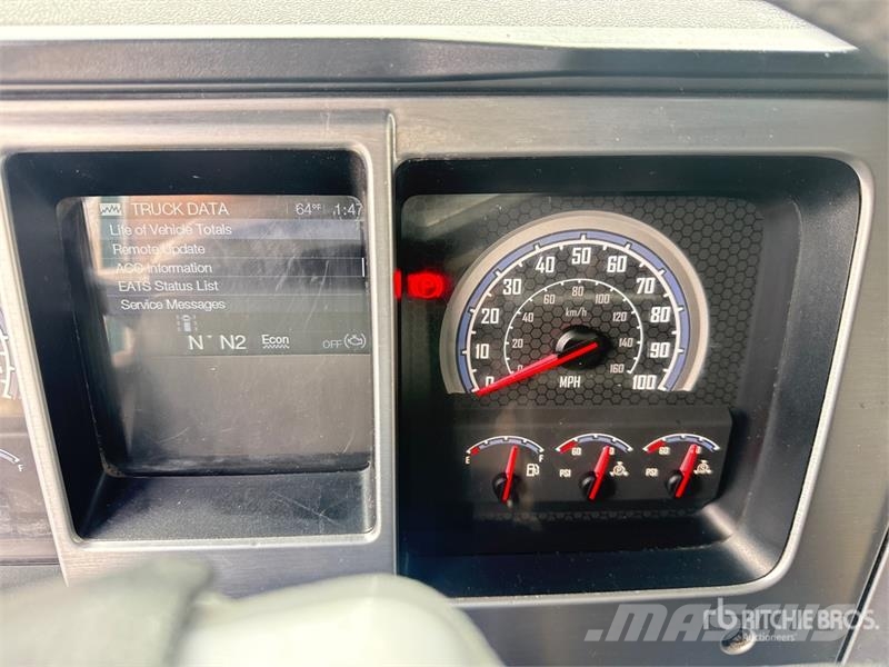 Mack Anthem AN64T 6x4 T/A Sleeper Truck Tractor Vlačilci