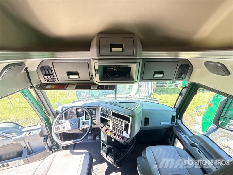 Mack Anthem AN64T 6x4 T/A Sleeper Truck Tractor Седельные тягачи
