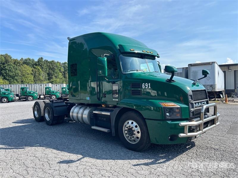 Mack Anthem AN64T 6x4 T/A Sleeper Truck Tractor Sattelzugmaschinen