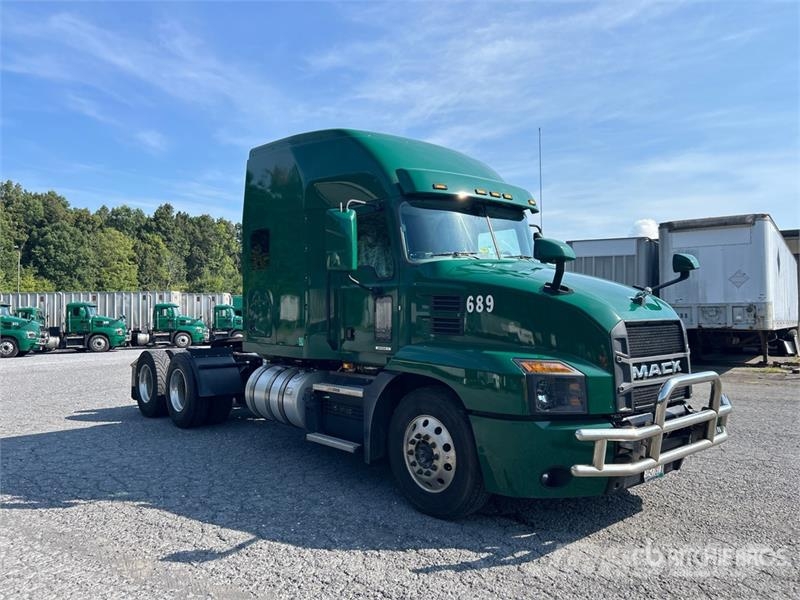 Mack Anthem AN64T 6x4 T/A Sleeper Truck Tractor Sattelzugmaschinen