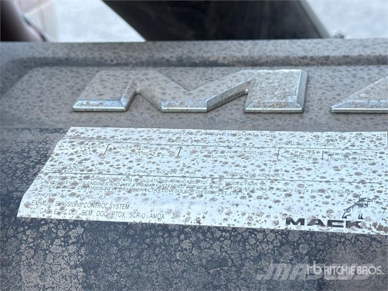 Mack Anthem AN64T 6x4 T/A Day Cab Truck Tractor وحدات الجر