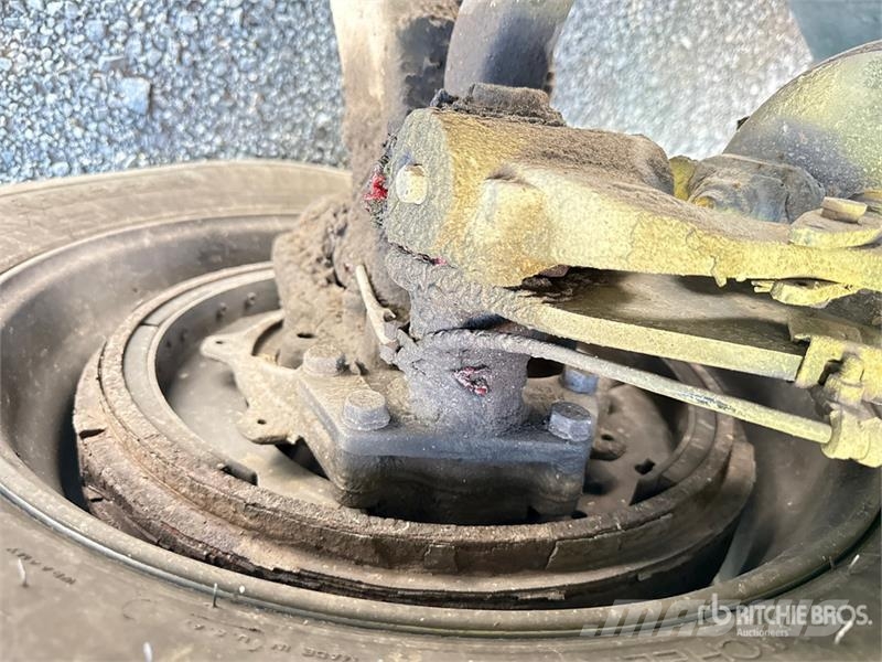Mack Anthem AN64T 6x4 T/A Sleeper Truck Tractor وحدات الجر