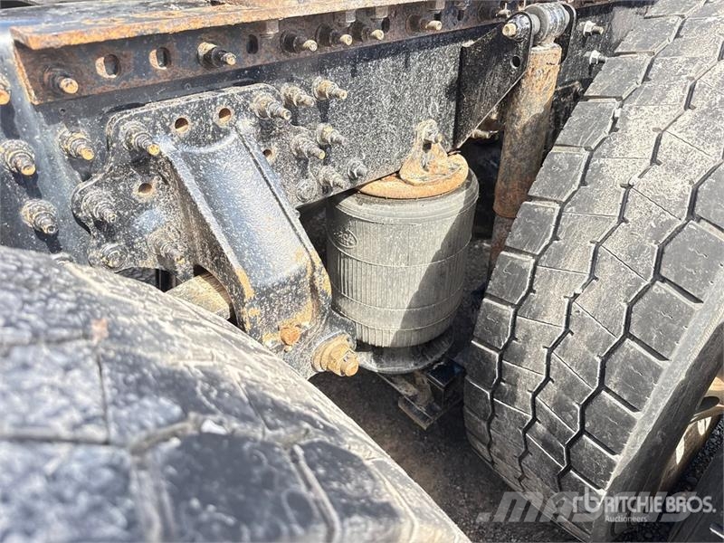Mack Anthem AN64T 6x4 T/A Sleeper Truck Tractor وحدات الجر
