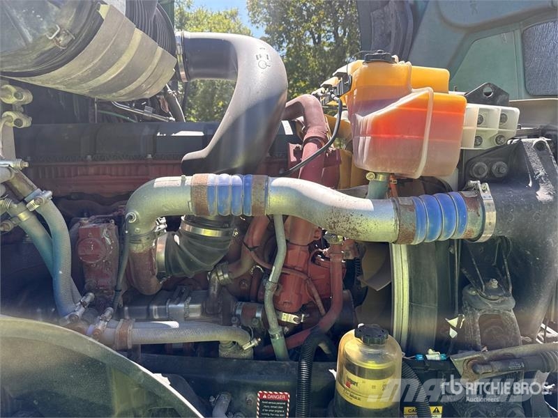 Mack Anthem AN64T 6x4 T/A Sleeper Truck Tractor Седельные тягачи