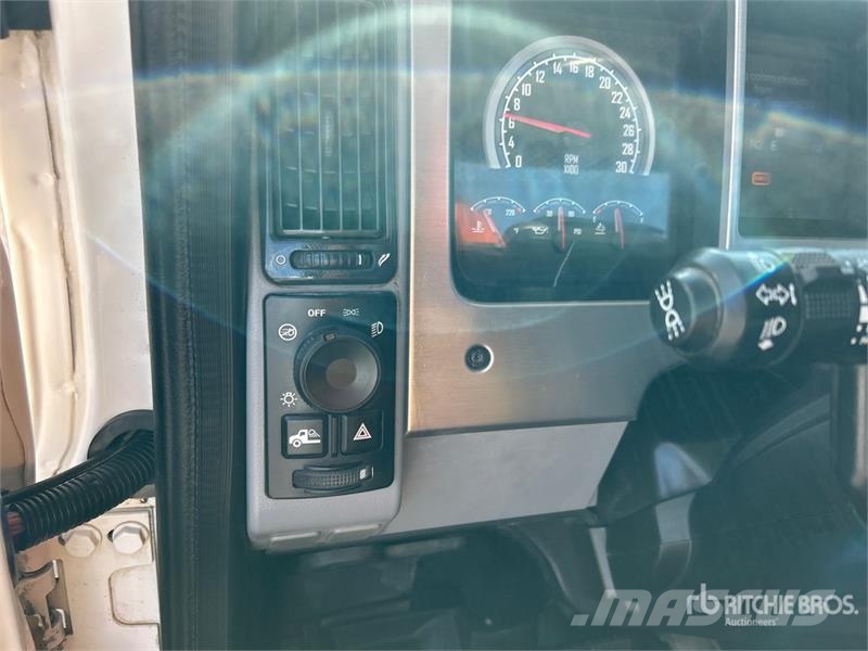 Mack Anthem AN64T 6x4 T/A Day Cab Truck Tractor Motrici e Trattori Stradali