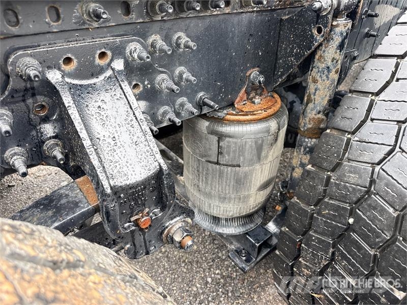 Mack Anthem AN64T 6x4 T/A Sleeper Truck Tractor وحدات الجر