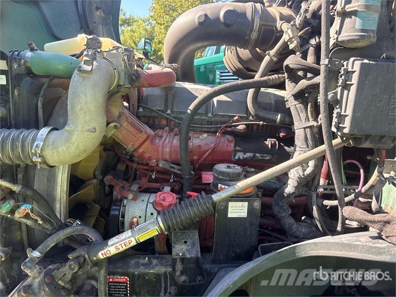 Mack Anthem AN64T 6x4 T/A Sleeper Truck Tractor Tracteur routier