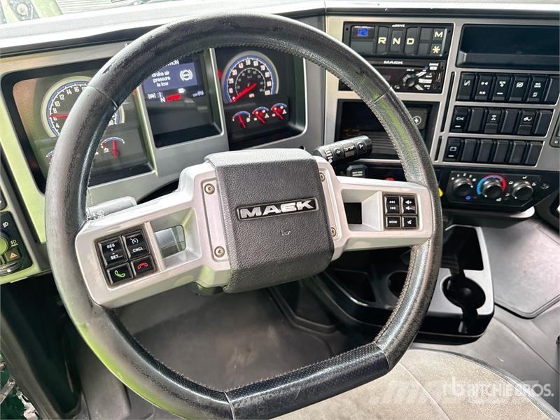 Mack Anthem AN64T 6x4 T/A Sleeper Truck Tractor Sattelzugmaschinen