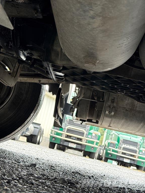 Mack Anthem AN64T 6x4 T/A Sleeper Truck Tractor وحدات الجر