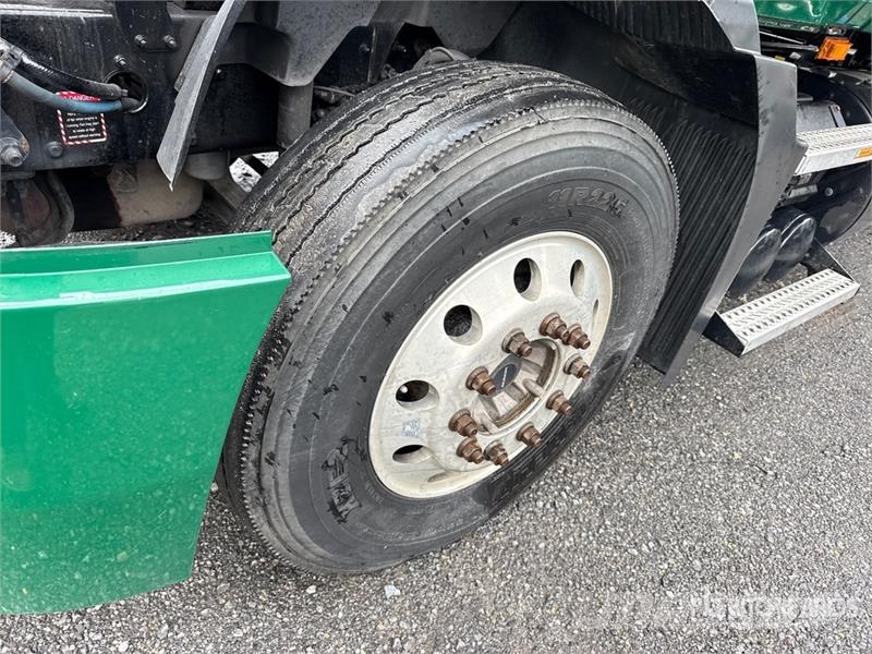 Mack Anthem AN64T 6x4 T/A Sleeper Truck Tractor وحدات الجر