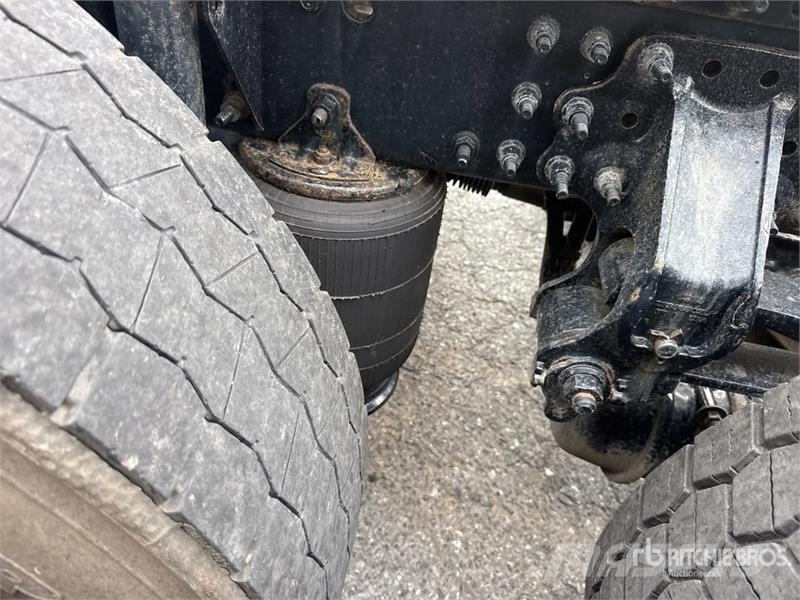 Mack Anthem AN64T 6x4 T/A Sleeper Truck Tractor وحدات الجر