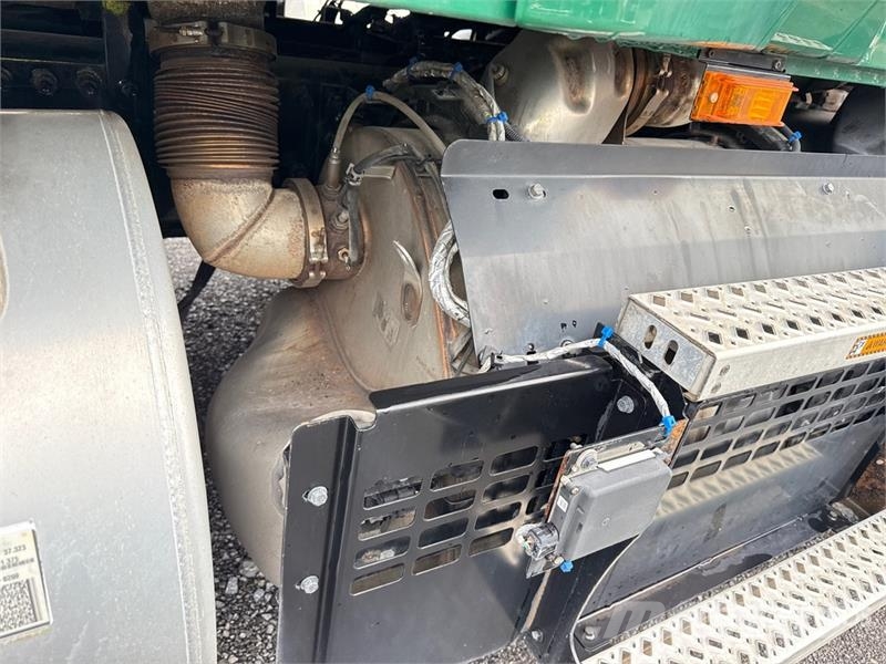 Mack Anthem AN64T 6x4 T/A Sleeper Truck Tractor وحدات الجر
