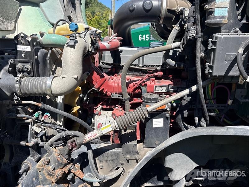 Mack Anthem AN64T 6x4 T/A Sleeper Truck Tractor Седельные тягачи