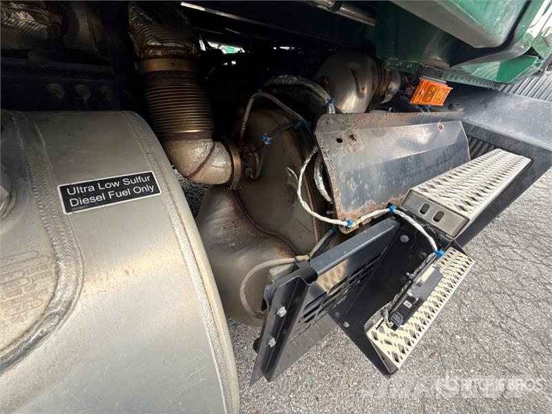 Mack Anthem AN64T 6x4 T/A Sleeper Truck Tractor وحدات الجر