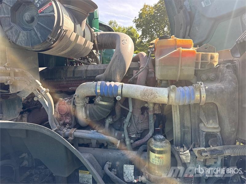 Mack Anthem AN64T 6x4 T/A Day Cab Truck Tractor Tracteur routier