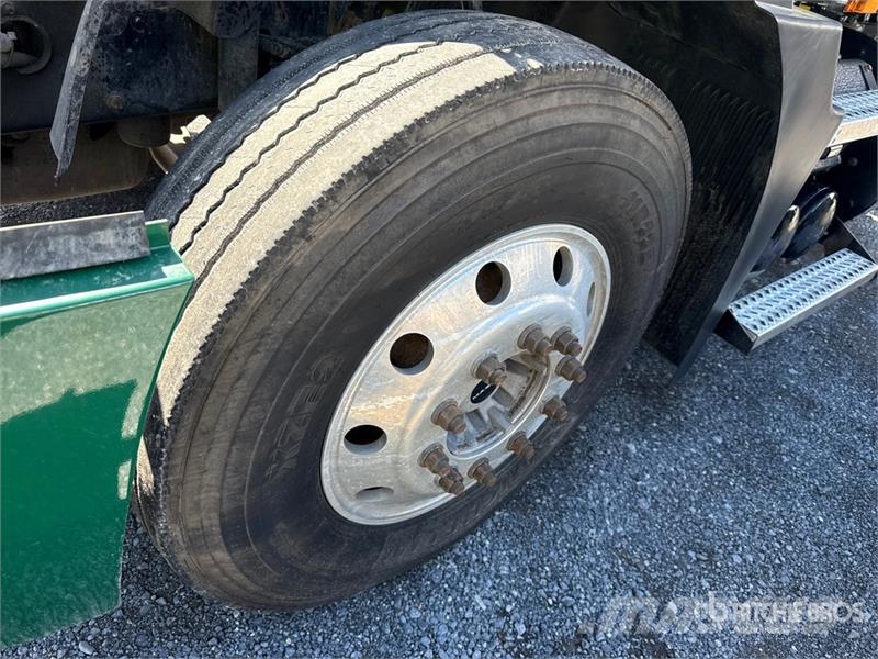 Mack Anthem AN64T 6x4 T/A Sleeper Truck Tractor وحدات الجر
