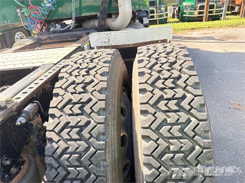 Mack Anthem AN64T 6x4 T/A Sleeper Truck Tractor Седельные тягачи
