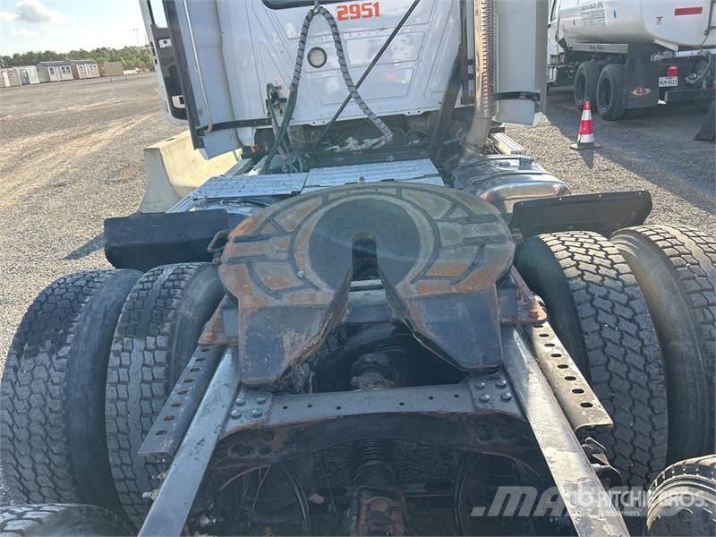 Mack Anthem AN64T 6x4 T/A Day Cab Truck Tractor Motrici e Trattori Stradali