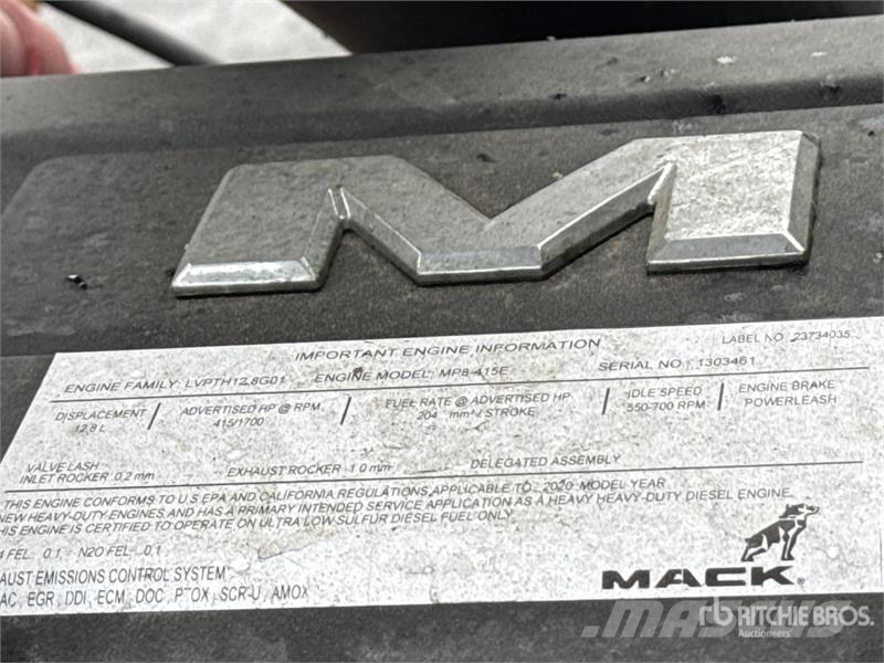 Mack Anthem AN64T 6x4 T/A Sleeper Truck Tractor وحدات الجر