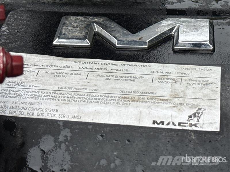 Mack Anthem AN64T 6x4 T/A Sleeper Truck Tractor Tracteur routier