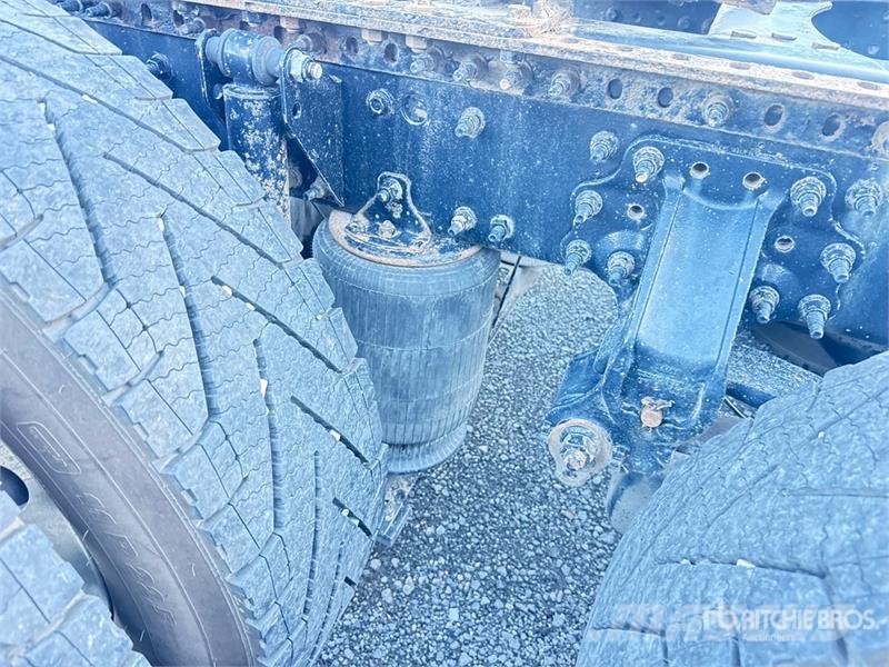 Mack Anthem AN64T 6x4 T/A Day Cab Truck Tractor وحدات الجر