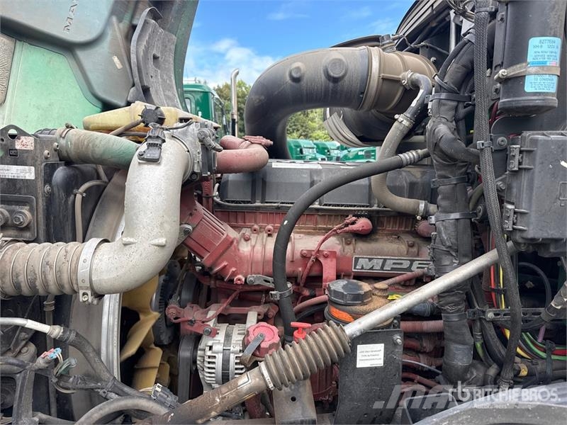 Mack Anthem AN64T 6x4 T/A Day Cab Truck Tractor Sattelzugmaschinen
