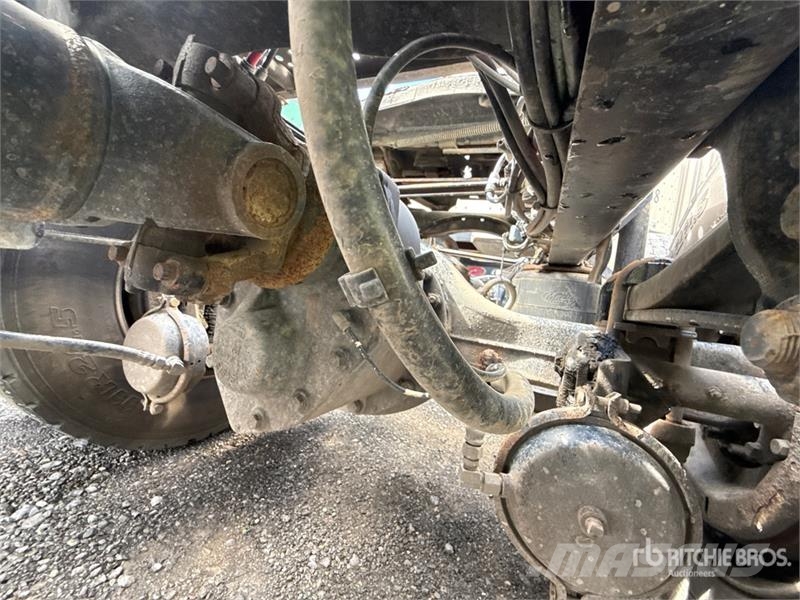 Mack Anthem AN64T 6x4 T/A Sleeper Truck Tractor وحدات الجر