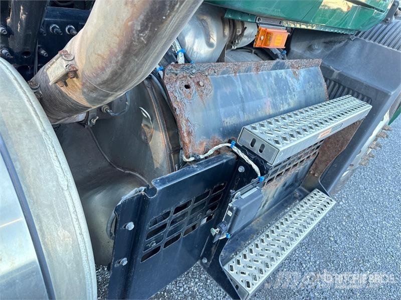Mack Anthem AN64T 6x4 T/A Day Cab Truck Tractor وحدات الجر
