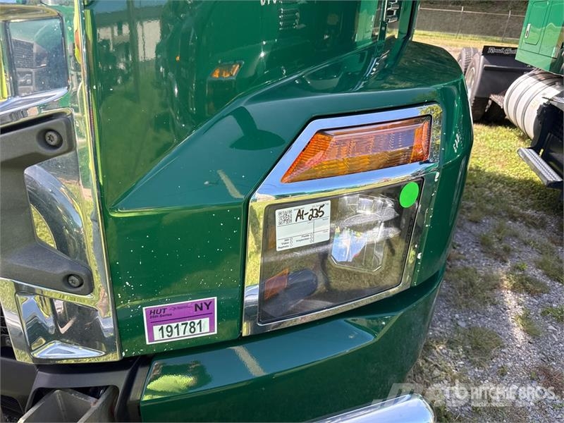 Mack Anthem AN64T 6x4 T/A Sleeper Truck Tractor Седельные тягачи