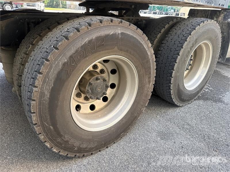 Mack Anthem AN64T 6x4 T/A Day Cab Truck Tractor 트랙터 유닛