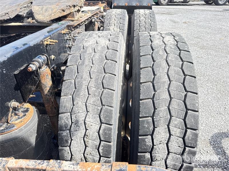 Mack Anthem AN64T 6x4 T/A Sleeper Truck Tractor وحدات الجر