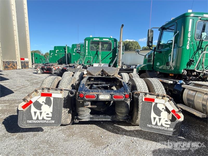 Mack Anthem AN64T 6x4 T/A Day Cab Truck Tractor وحدات الجر