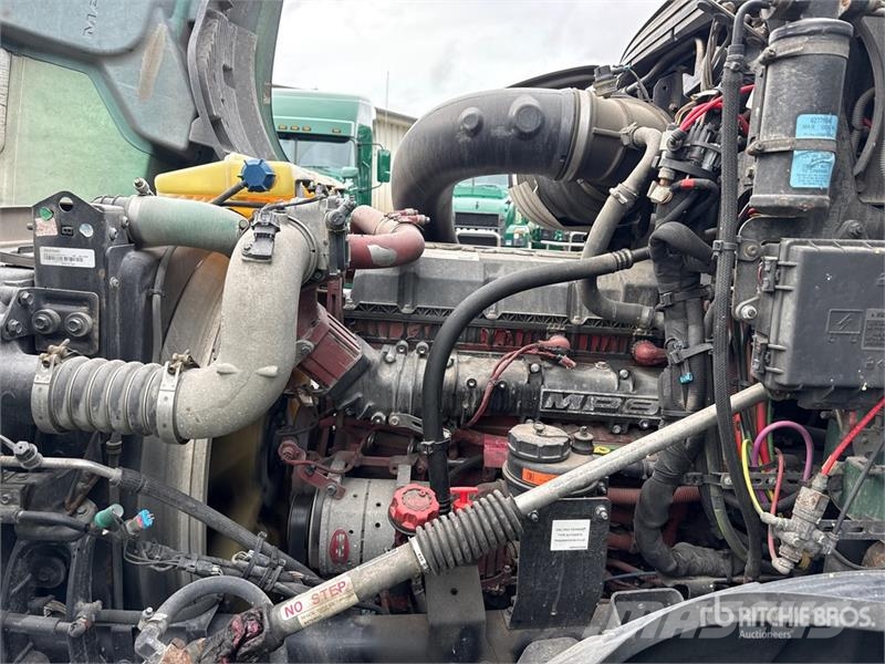 Mack Anthem AN64T 6x4 T/A Sleeper Truck Tractor وحدات الجر