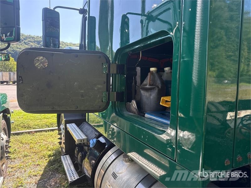 Mack Anthem AN64T 6x4 T/A Sleeper Truck Tractor Tracteur routier