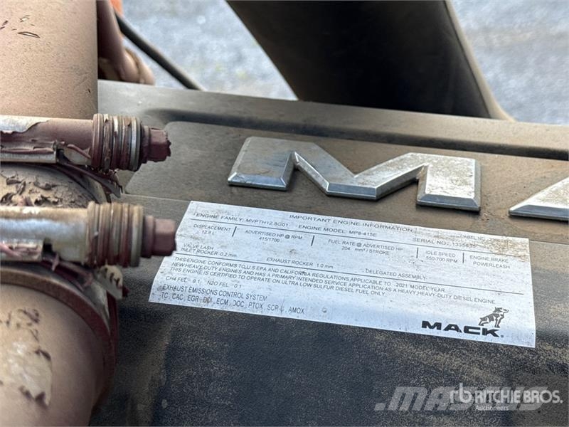 Mack Anthem AN64T 6x4 T/A Day Cab Truck Tractor Tracteur routier
