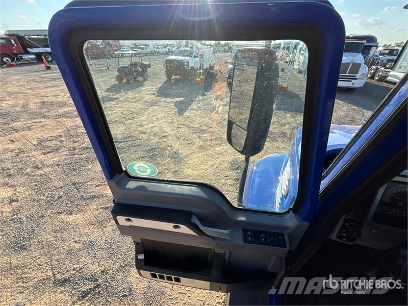 Mack Anthem AN64T 6x4 T/A Day Cab Truck Tractor Nyergesvontatók