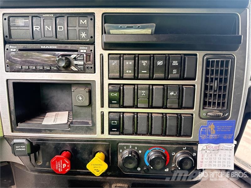 Mack Anthem AN64T 6x4 T/A Sleeper Truck Tractor Tractor Units