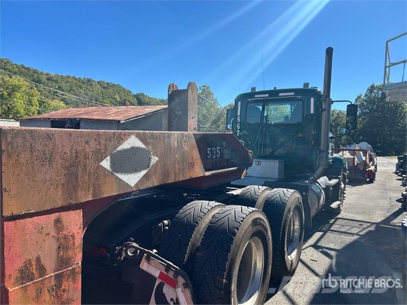 Mack Anthem AN64T 6x4 T/A Day Cab Truck Tractor Tegljači