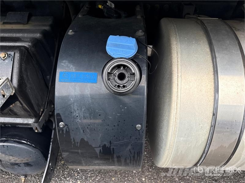 Mack Anthem AN64T 6x4 T/A Sleeper Truck Tractor وحدات الجر