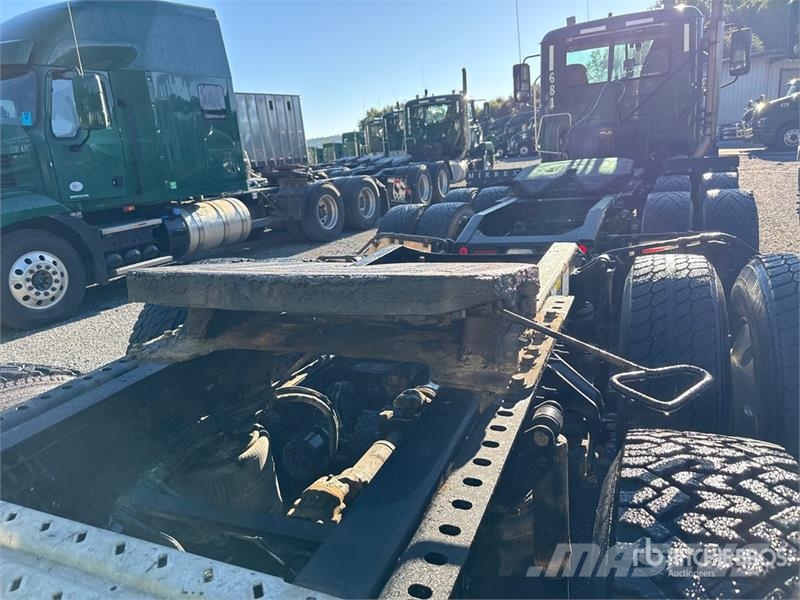 Mack Anthem AN64T 6x4 T/A Sleeper Truck Tractor Truck Tractor Units