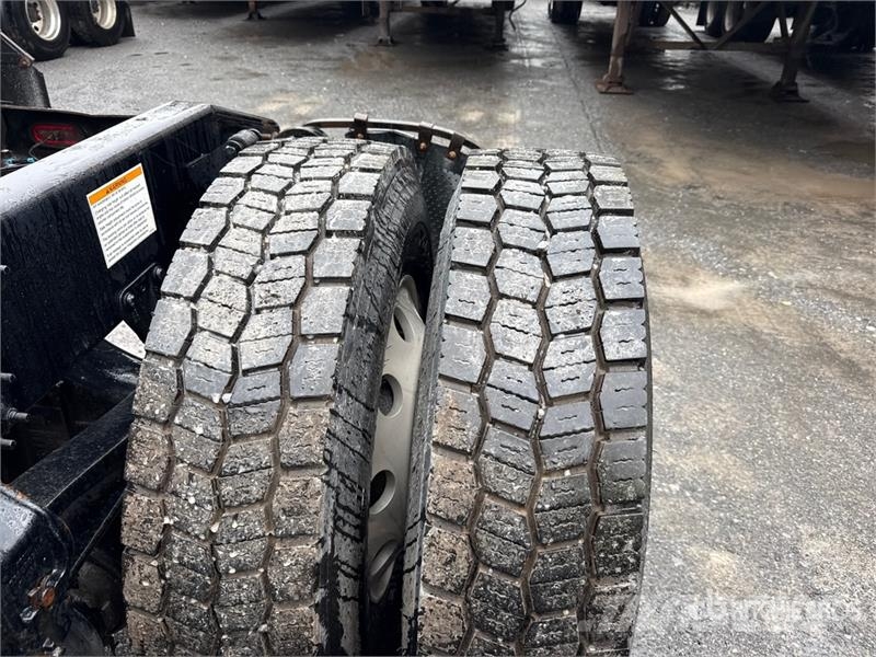 Mack Anthem AN64T 6x4 T/A Sleeper Truck Tractor وحدات الجر