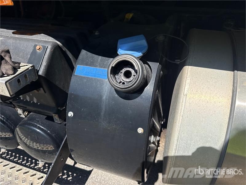 Mack Anthem AN64T 6x4 T/A Sleeper Truck Tractor Седельные тягачи