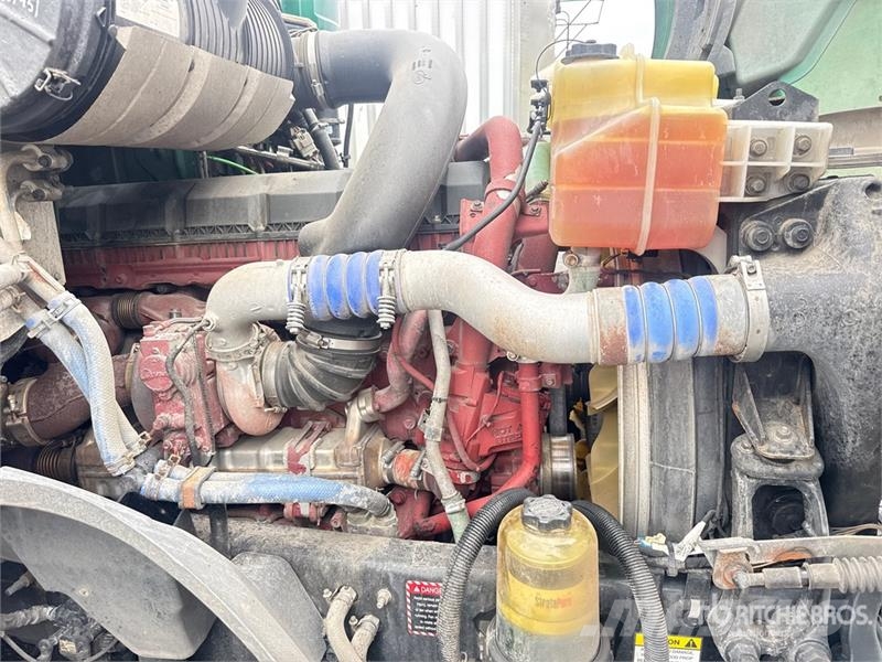 Mack Anthem AN64T 6x4 T/A Sleeper Truck Tractor Vlačilci