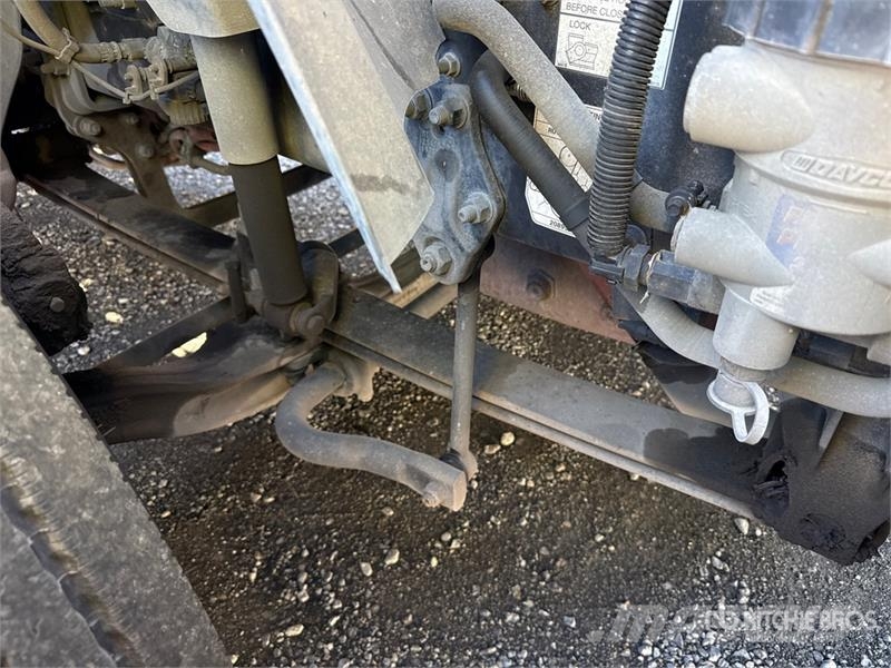 Mack Anthem AN64T 6x4 T/A Sleeper Truck Tractor Влекачи